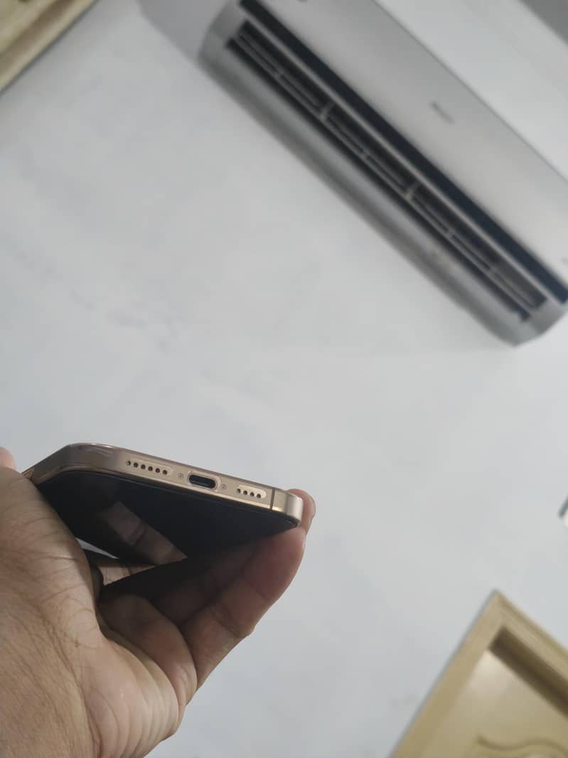 iPhone 16 Pro Max 10/10 1