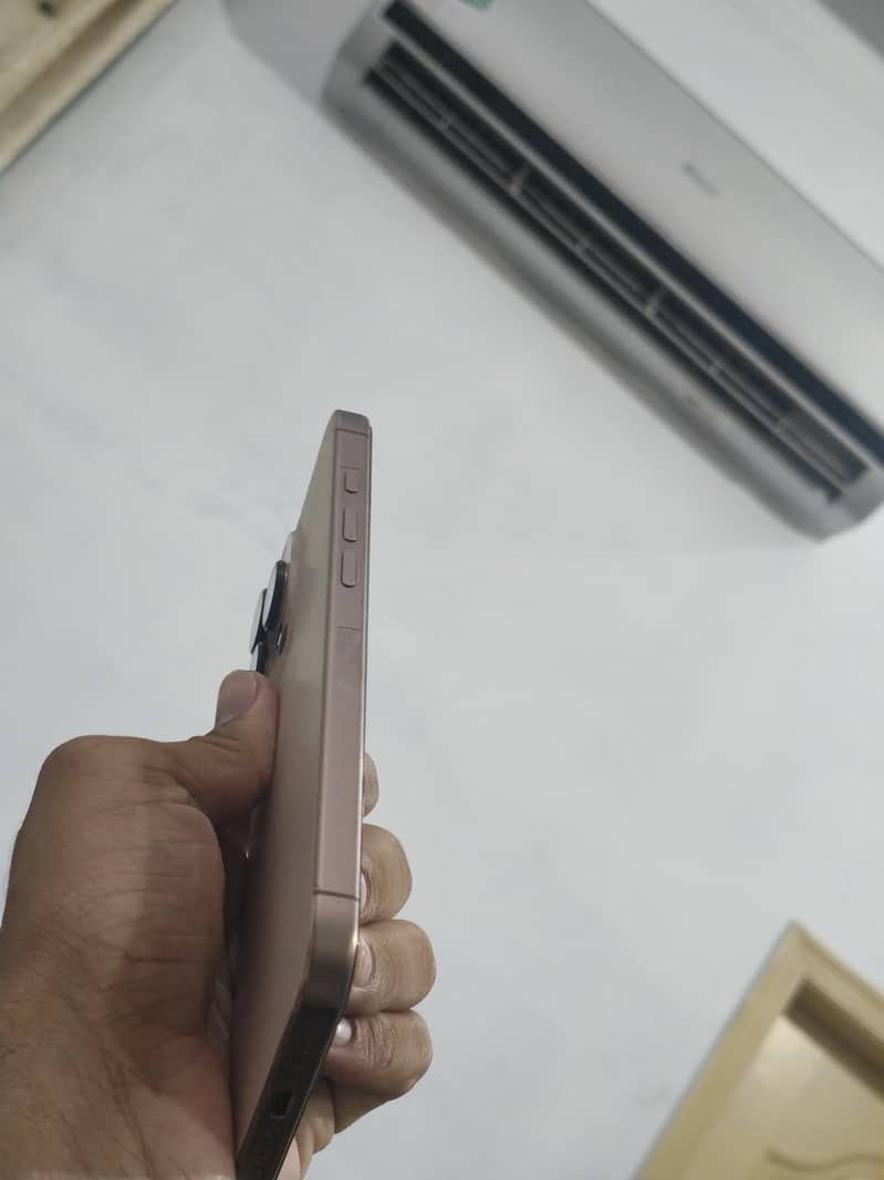 iPhone 16 Pro Max 10/10 4