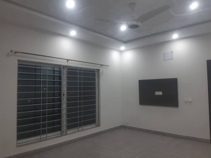 Upper Portion For Rent 8