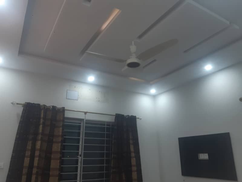 Upper Portion For Rent 14