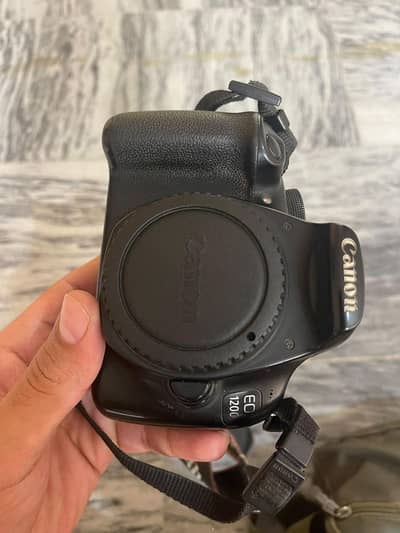 canon EOS 1200D 9/10 condition camera for sale