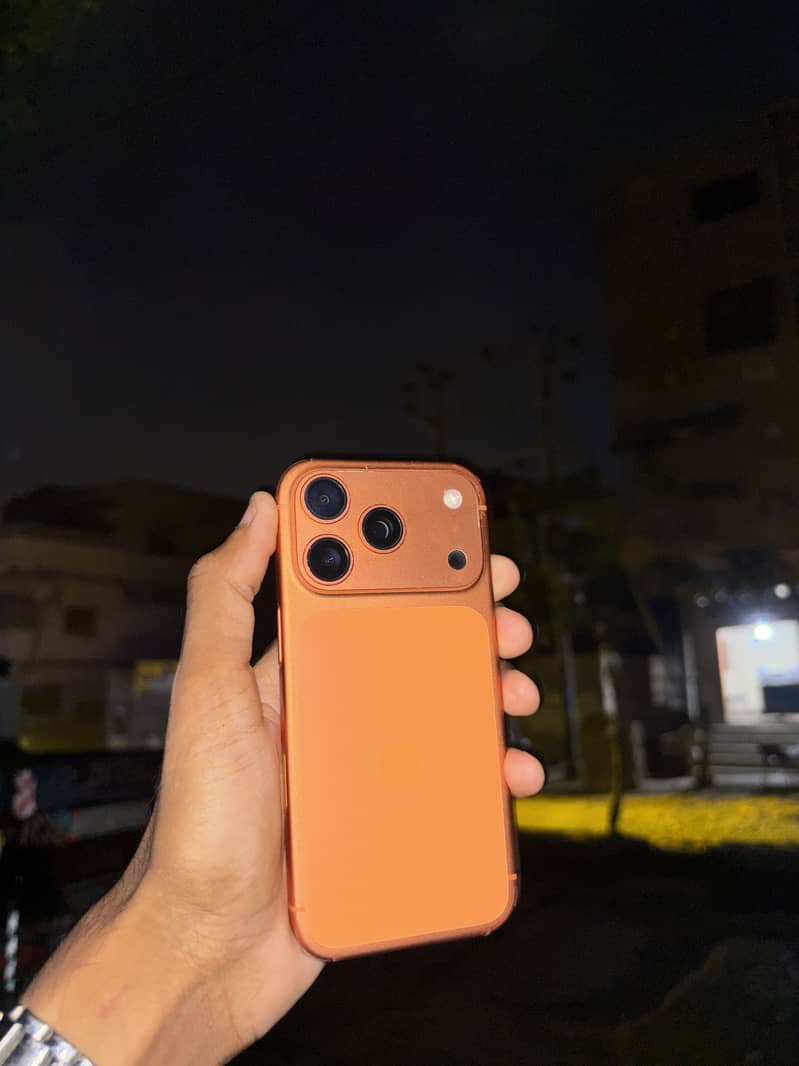 Apple iPhone 17 Pro 1