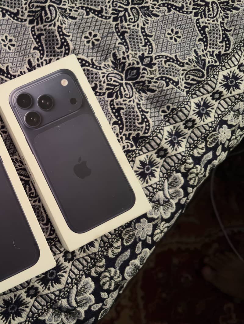 Apple iPhone 17 Pro 0