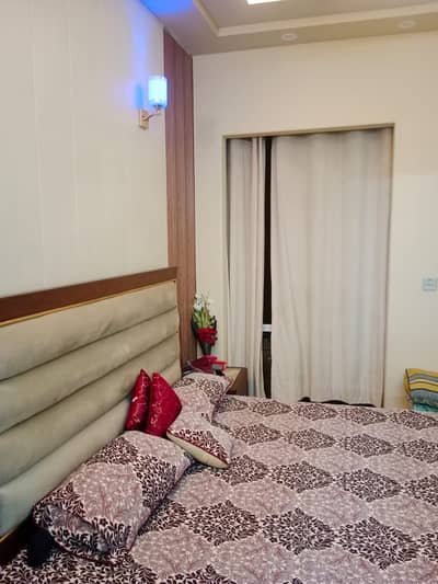 5 Marla Corner House For Sale In Q Block Johar Town Phase 2 Lahore | 6 Bedrooms | Double Unit | Prime Location