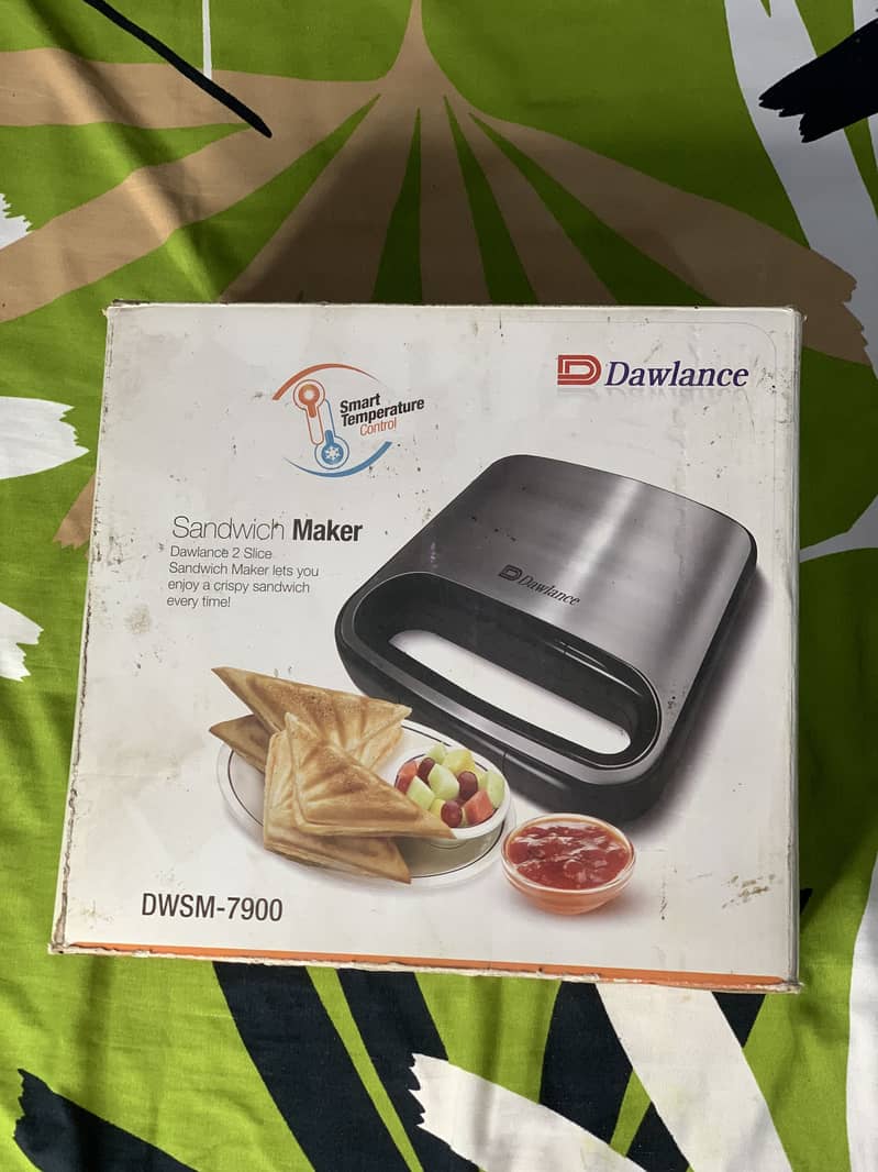 Dawlance sandwich maker 0