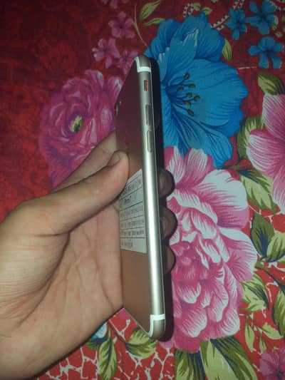 Apple iPhone 7