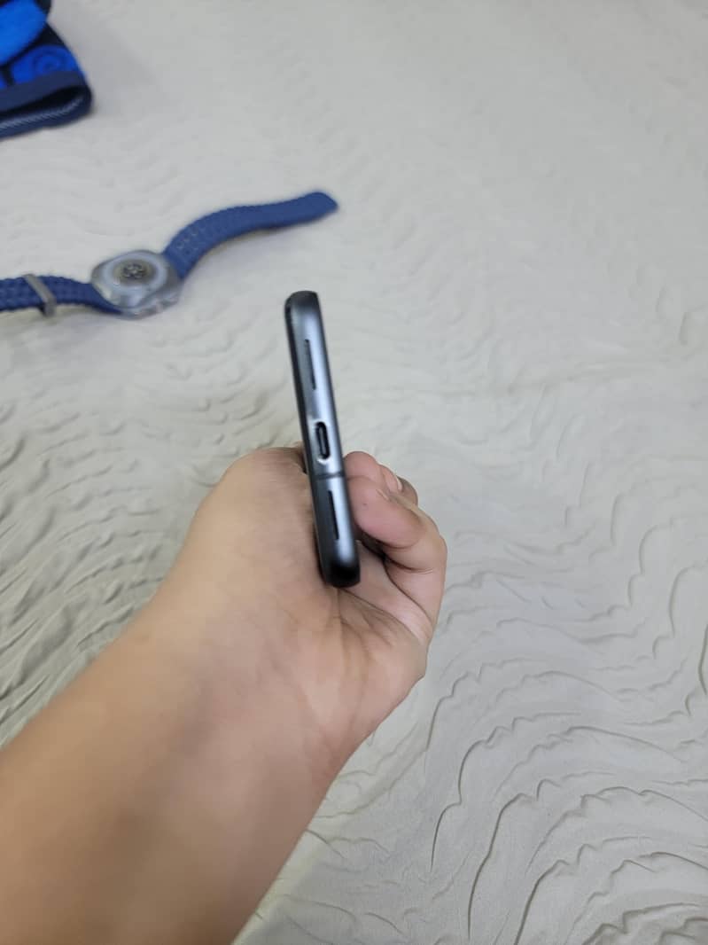 Google Pixel 8 3