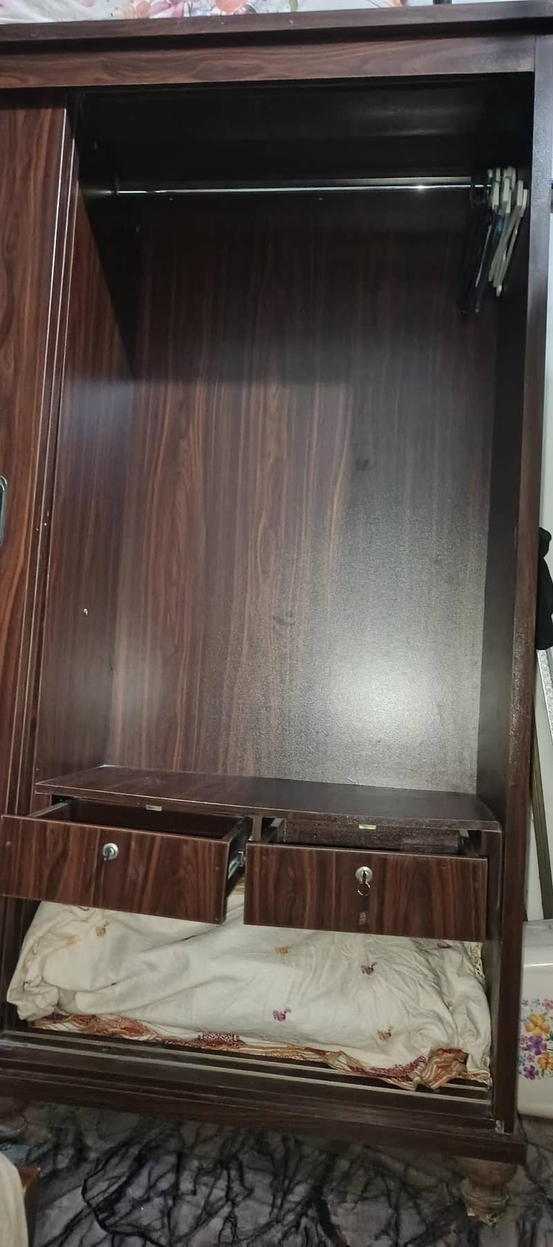 wardrobe 3
