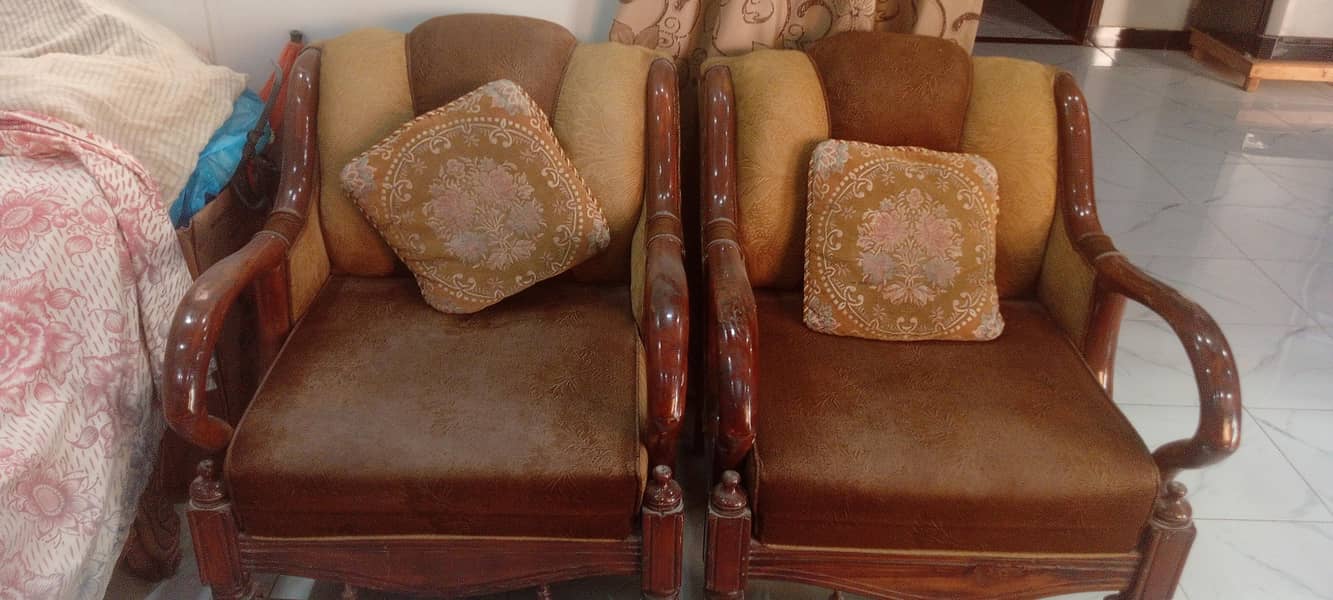 sofa set with table 1