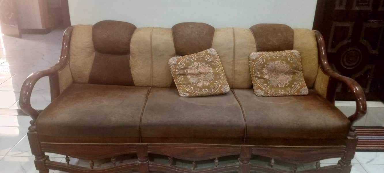 sofa set with table 3