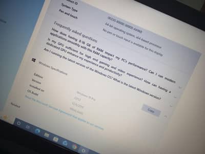 ho laptop scratchless 10/10 condition with 3 hour battery backup