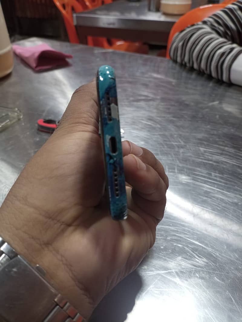 Apple iPhone 11 1