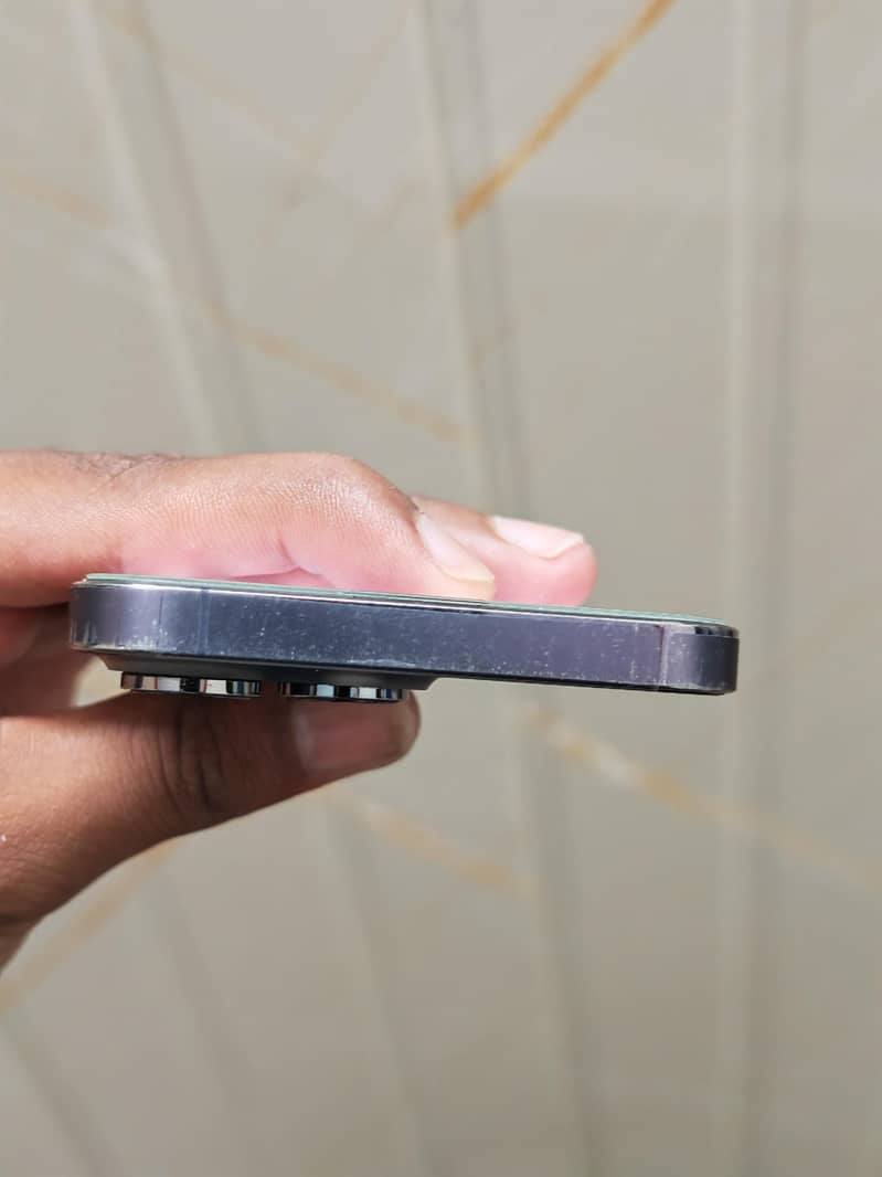 Apple iPhone 14 Pro Max 6