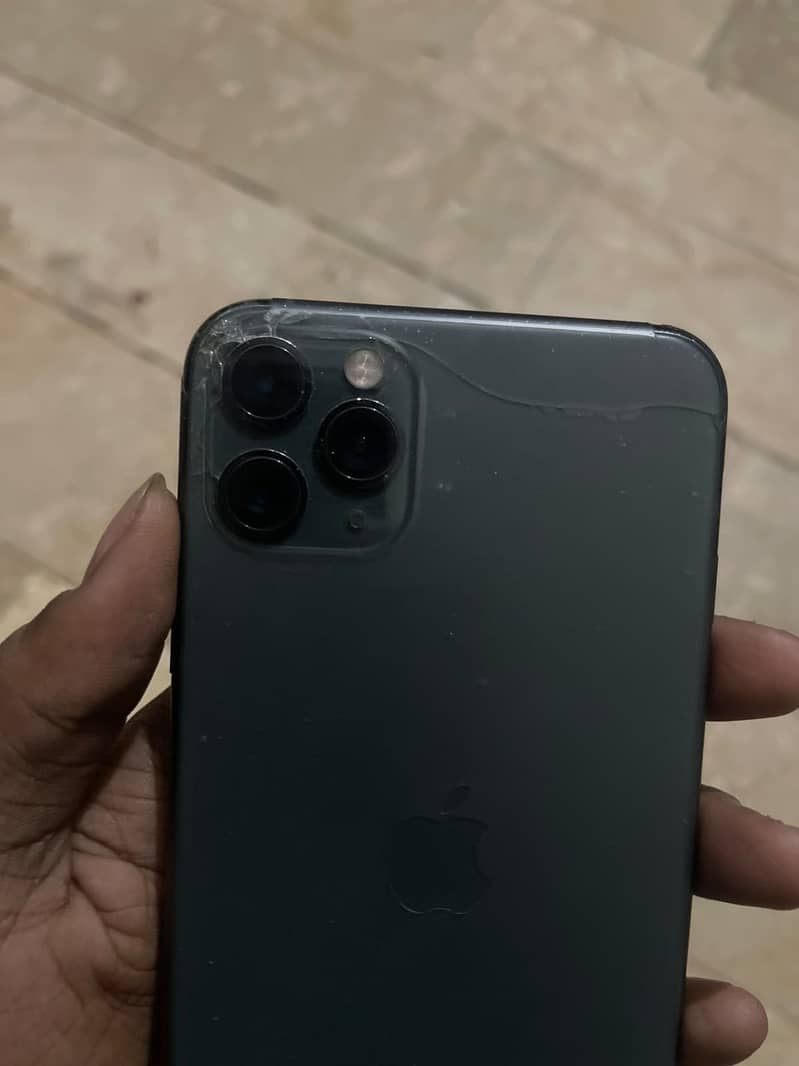 Apple iPhone 11 Pro Max 5