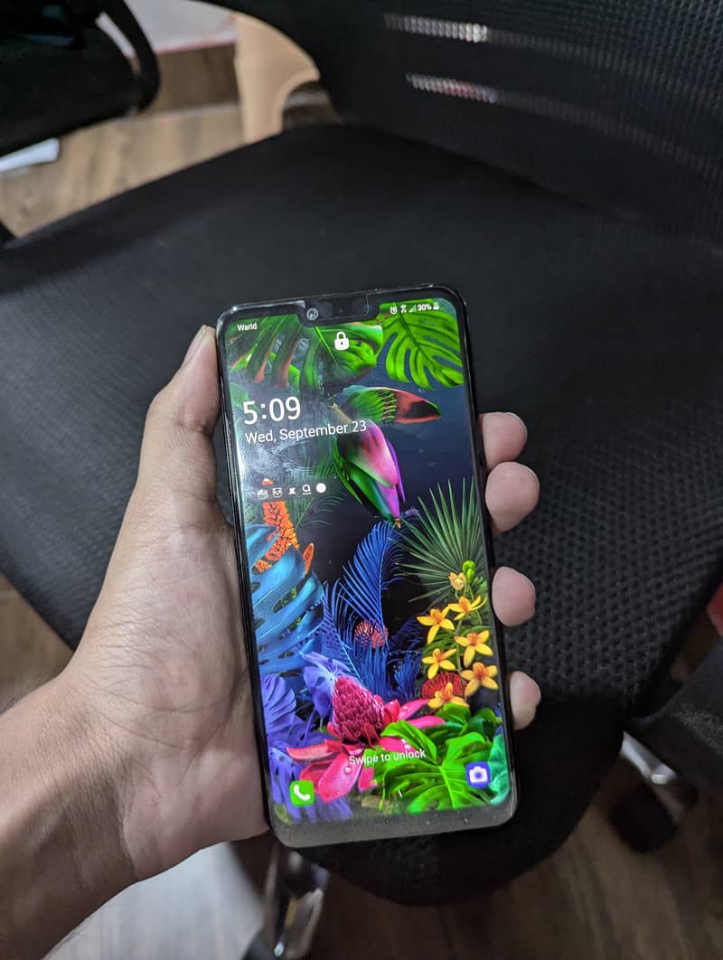 LG G8 ThinQ 1
