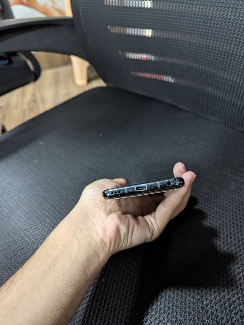 LG G8 ThinQ 7