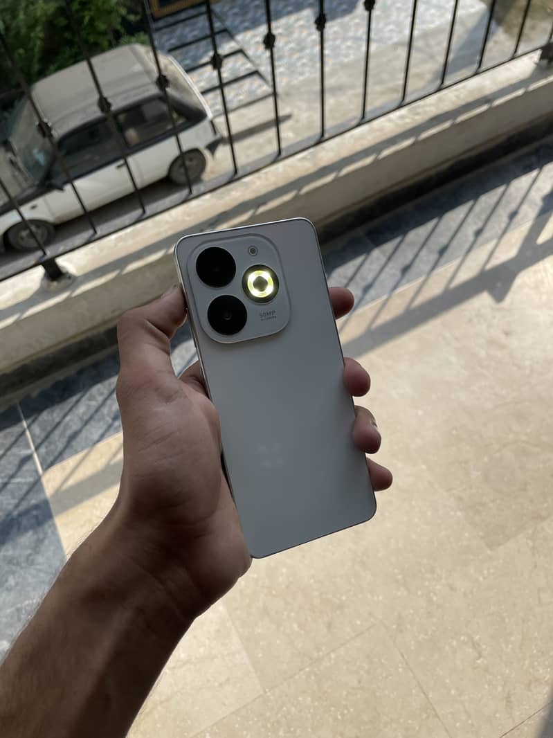 Infinix Smart 8 Pro 3
