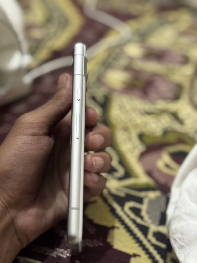 Google Pixel 7a 2