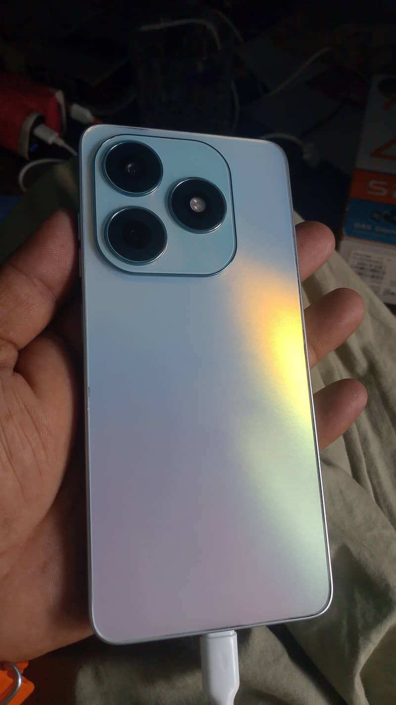 Tecno Spark 20 1