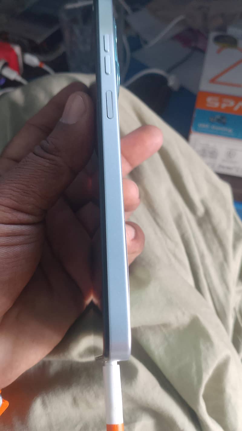 Tecno Spark 20 2