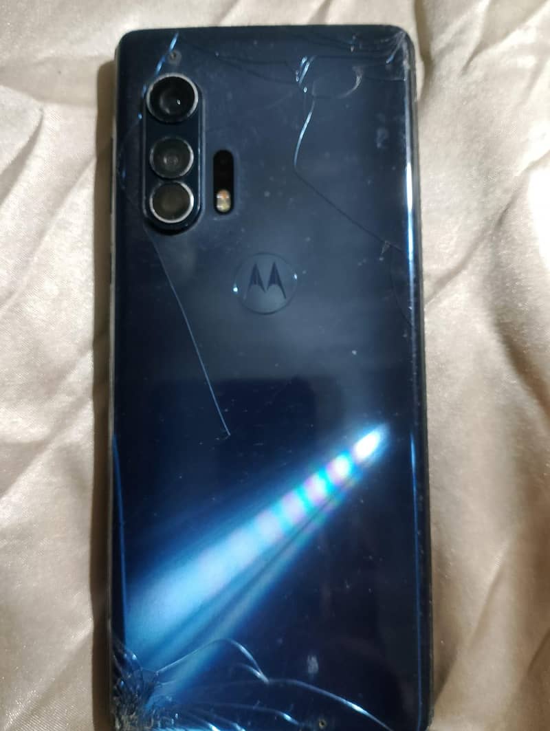 Motorola Edge Plus 1