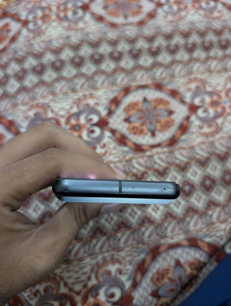 Google Pixel 8 5