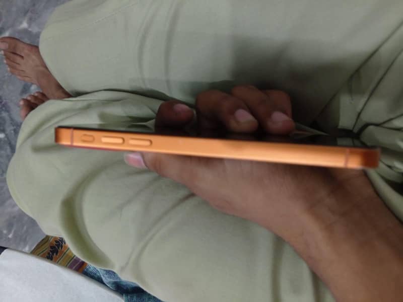 Apple iPhone XR 1