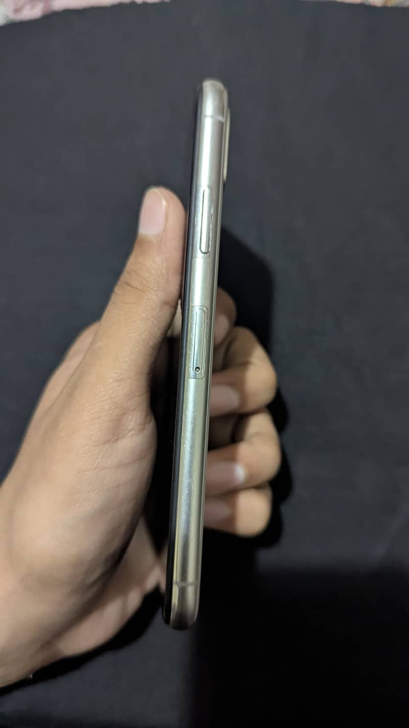 Apple iPhone X 2