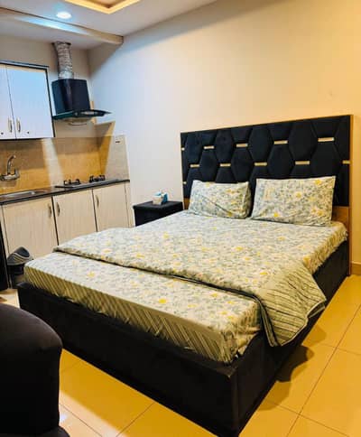 Daily basis weekly basis studio fully furnished luxury apartments available for rent Gulberg greens Islamabad