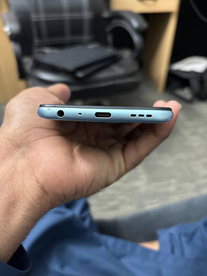 OPPO A76 3