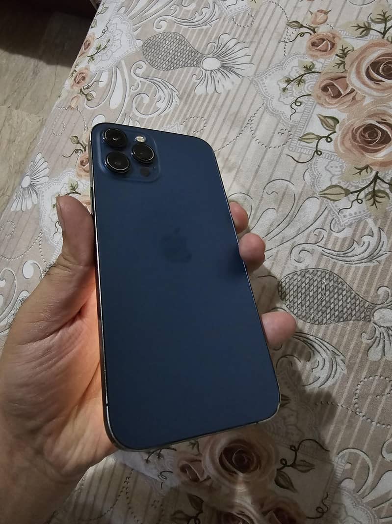 Apple iPhone 12 Pro Max 3