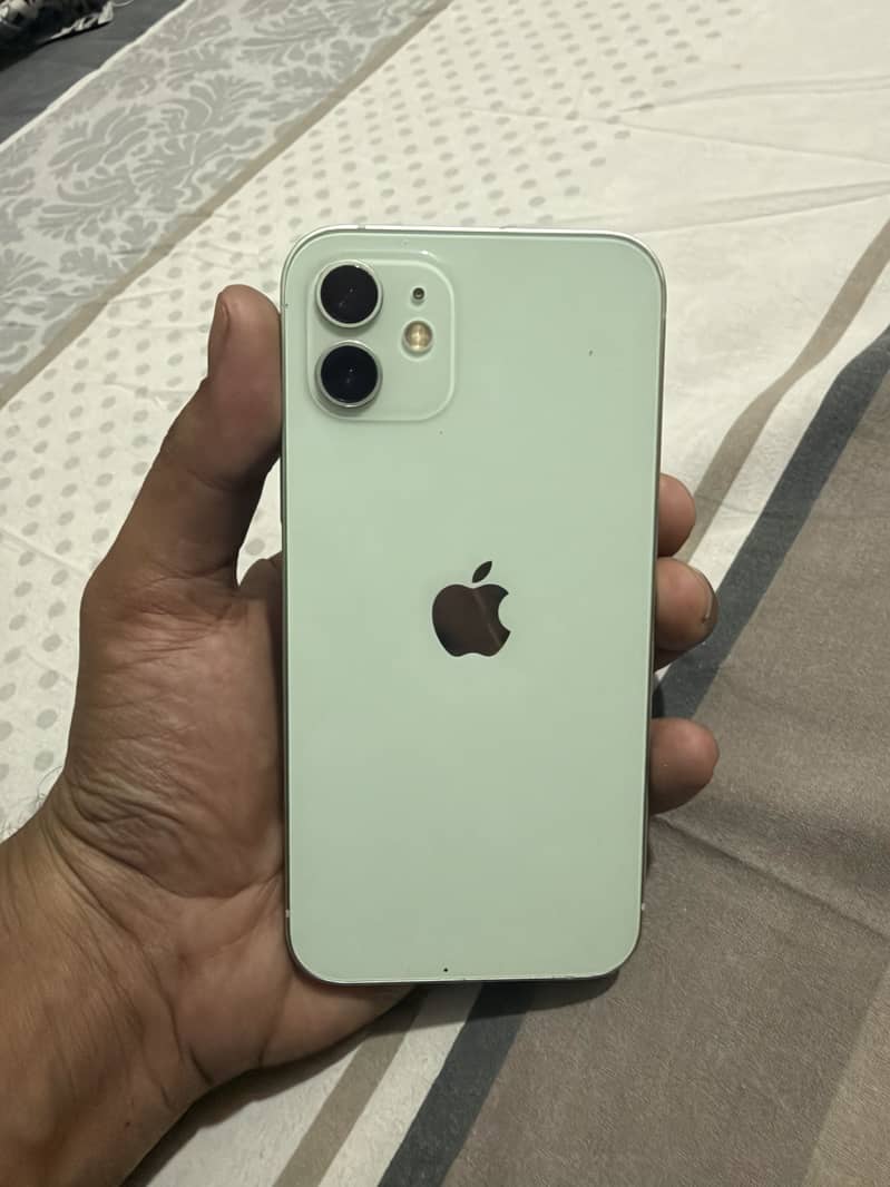 Apple iPhone 12 2