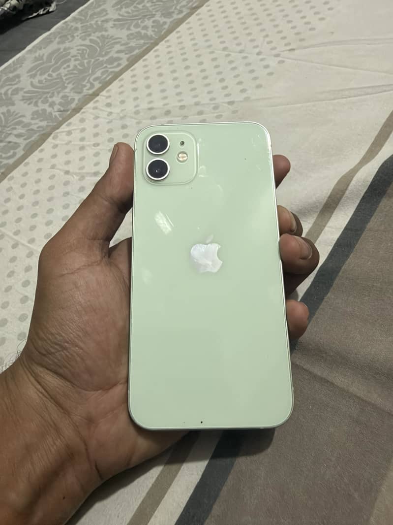 Apple iPhone 12 3