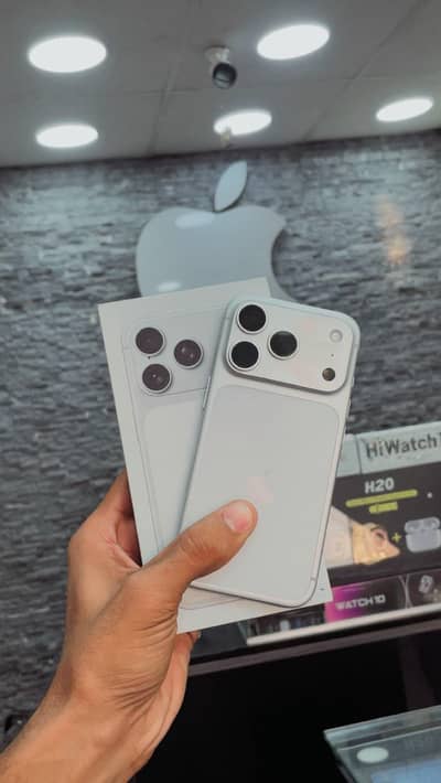 Apple iPhone 17 Pro Max jv 256GB 10/10 100 battery