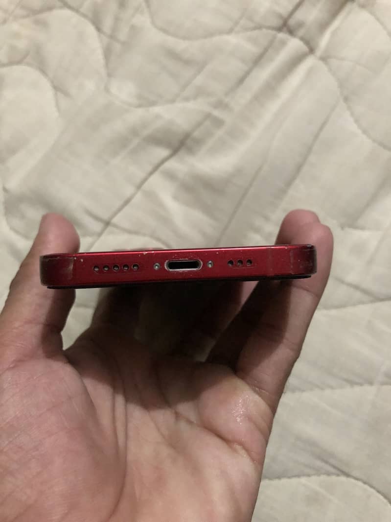 Apple iPhone 13 6
