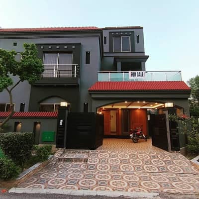 8 Marla Corner House For Sale In Sector D, Bahria Town Lahore