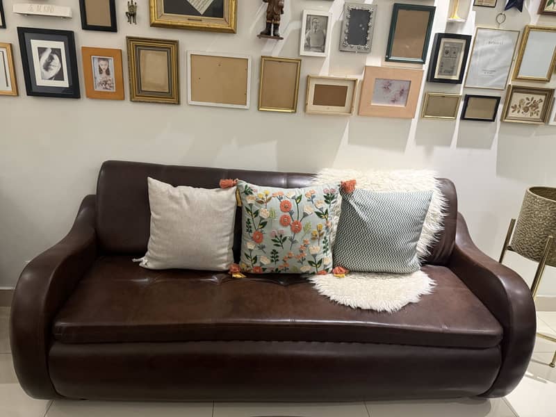 5 seater Sofa Set 0