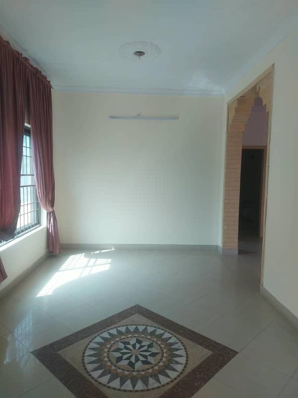 7.5 Upper Portion Paying Guest 4