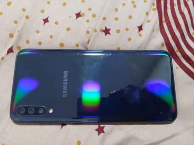 SAMSUNG A70  6/128 GB