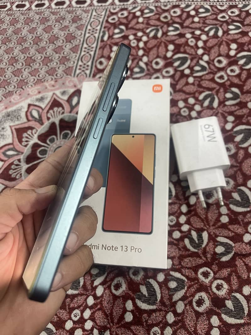 Xiaomi Redmi Note 13 Pro 4