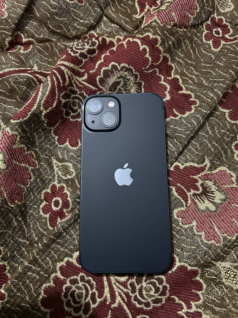 Apple iPhone 13 2