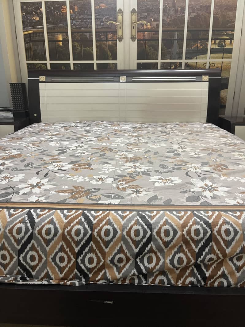 Bedroom set 0