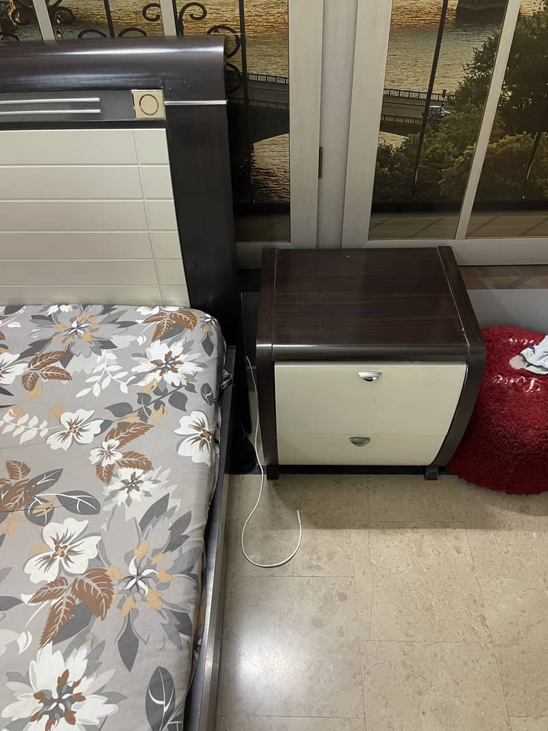 Bedroom set 4