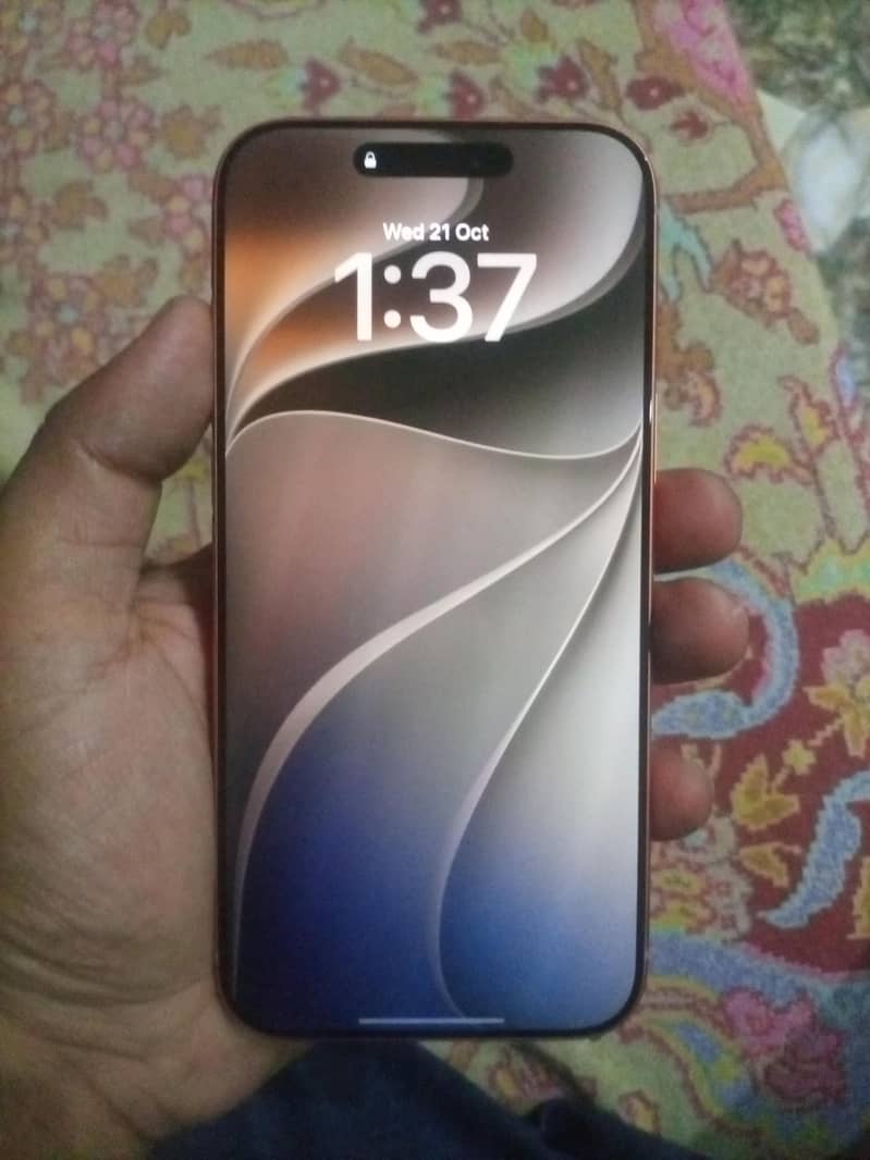 Apple iPhone 17 Pro Max 5