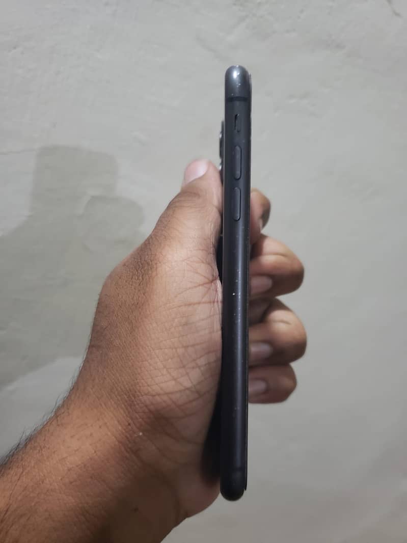 Apple iPhone 11 6