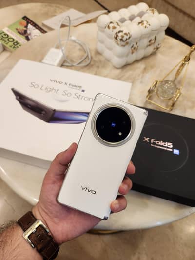 Vivo X Fold