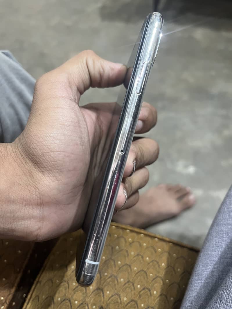 Apple iPhone X 1