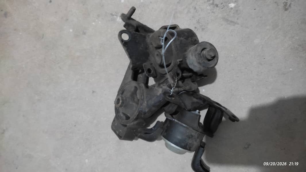 Toyota Corolla Engine foundations set 0