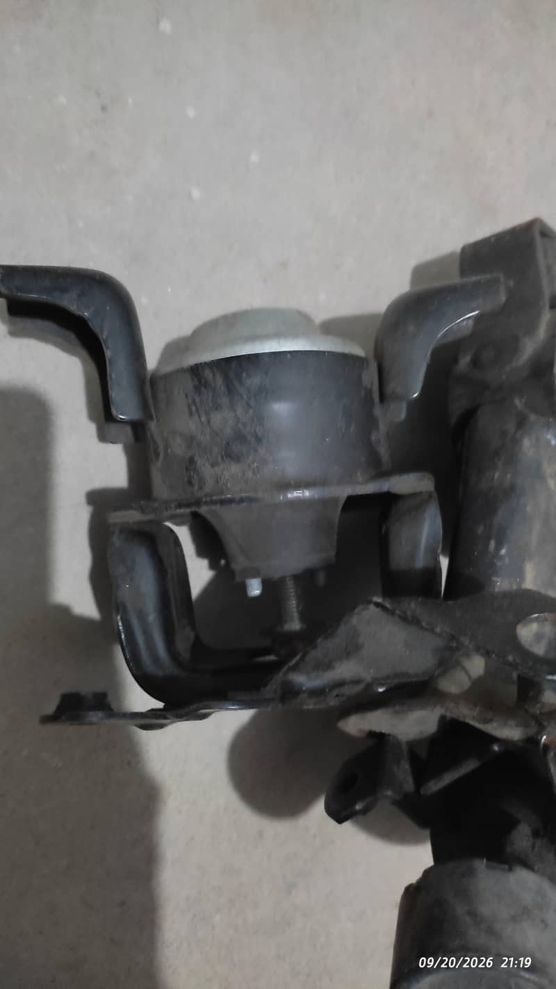 Toyota Corolla Engine foundations set 1