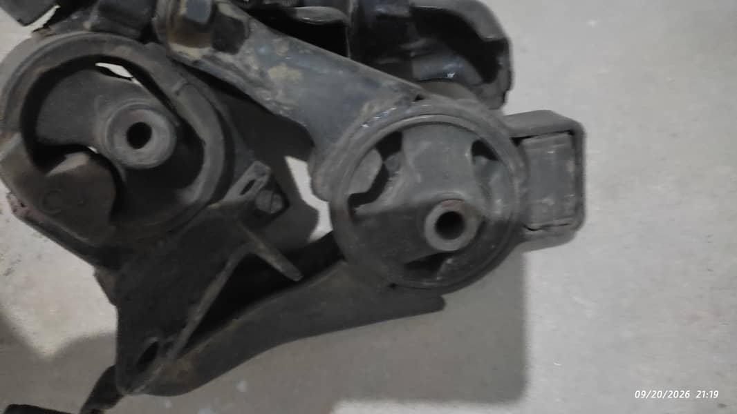 Toyota Corolla Engine foundations set 2